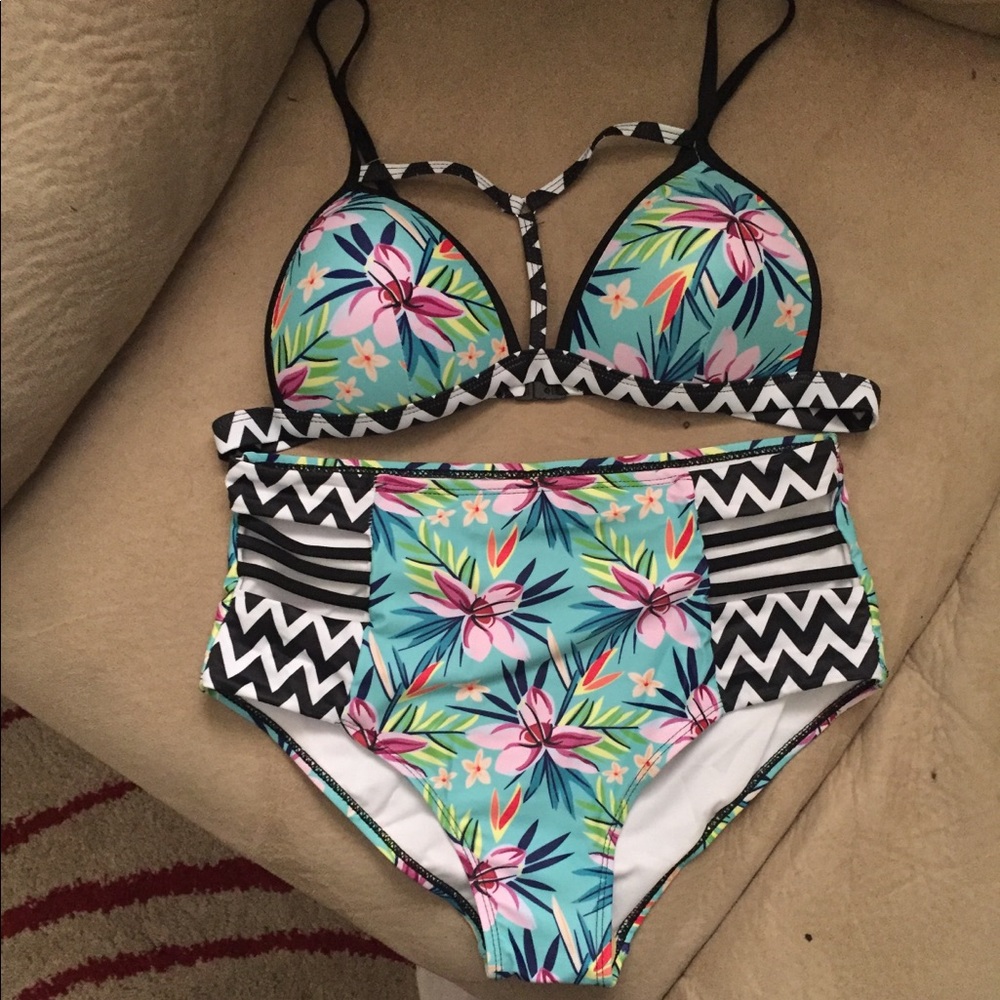 Tropical Chevron High waisted 2 piece bikini NWOT